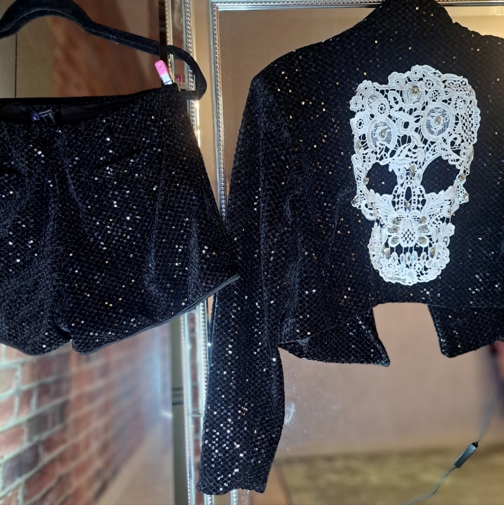 Lace BEAUTY SKULL Sequined SUIT perfect For Sexy Lace Tights In Fall. - Picture 4 of 11